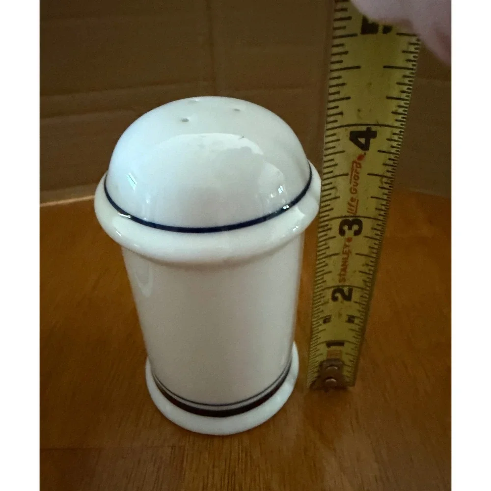 Dansk International Designs Salt and Pepper Shakers White Navy Blue Portugal
